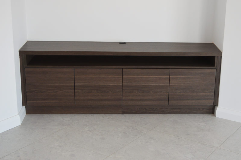 Makeham's Cabinets - Kitchens, Wardrobes, Vanities, Laundries, Stone Benchtops
